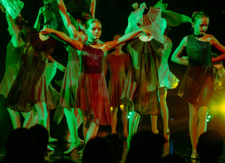 Carla-Weser_Tanzstudio_Aufführung_kikligabuk_250920a_319139