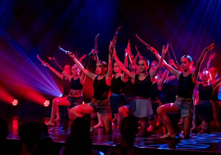 Carla-Weser_Tanzstudio_Aufführung_kikligabuk_250920b_324456