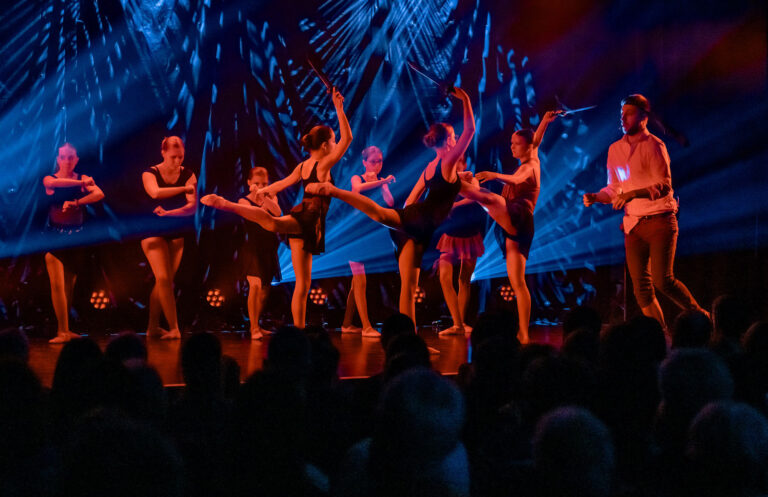 Carla-Weser_Tanzstudio_Aufführung_kikligabuk_250921b_329485